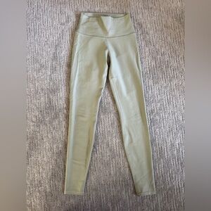 ALO Yoga Light Olive Apparel